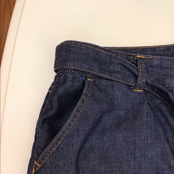 Tommy Hilfiger Denim skirt size 6. - Picture 3 of 7